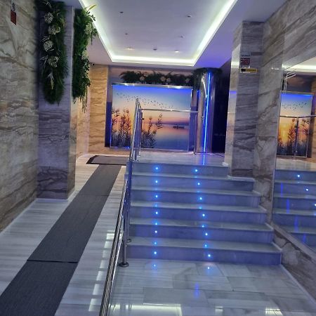Rent An Apartment In Τορεβιέχα Εξωτερικό φωτογραφία
